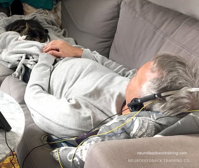 neurofeedback-home-kit-neuroptimal-training-session-1100px-1